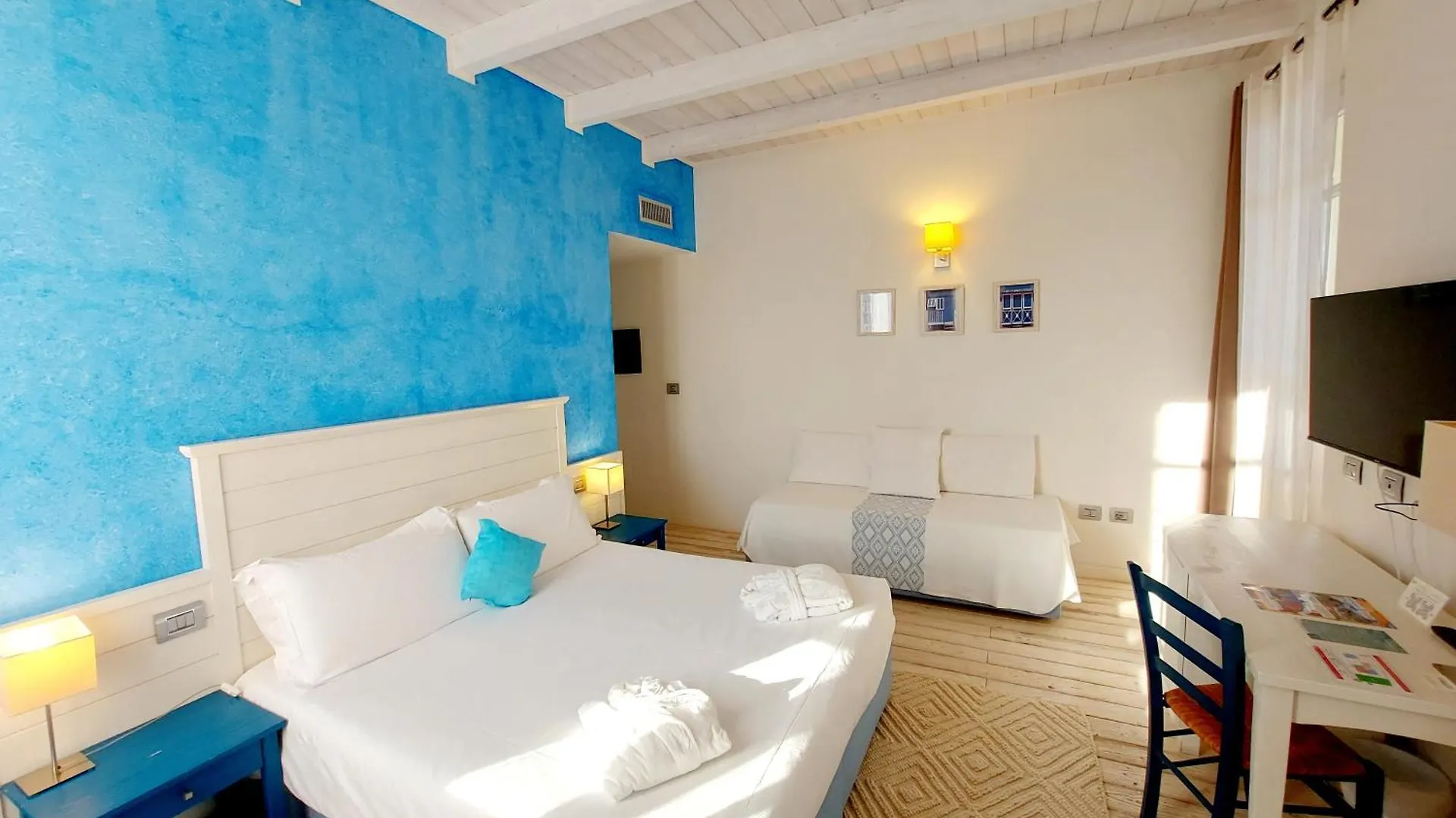 Hotel La Villa Del Mare Cagliari 3*,