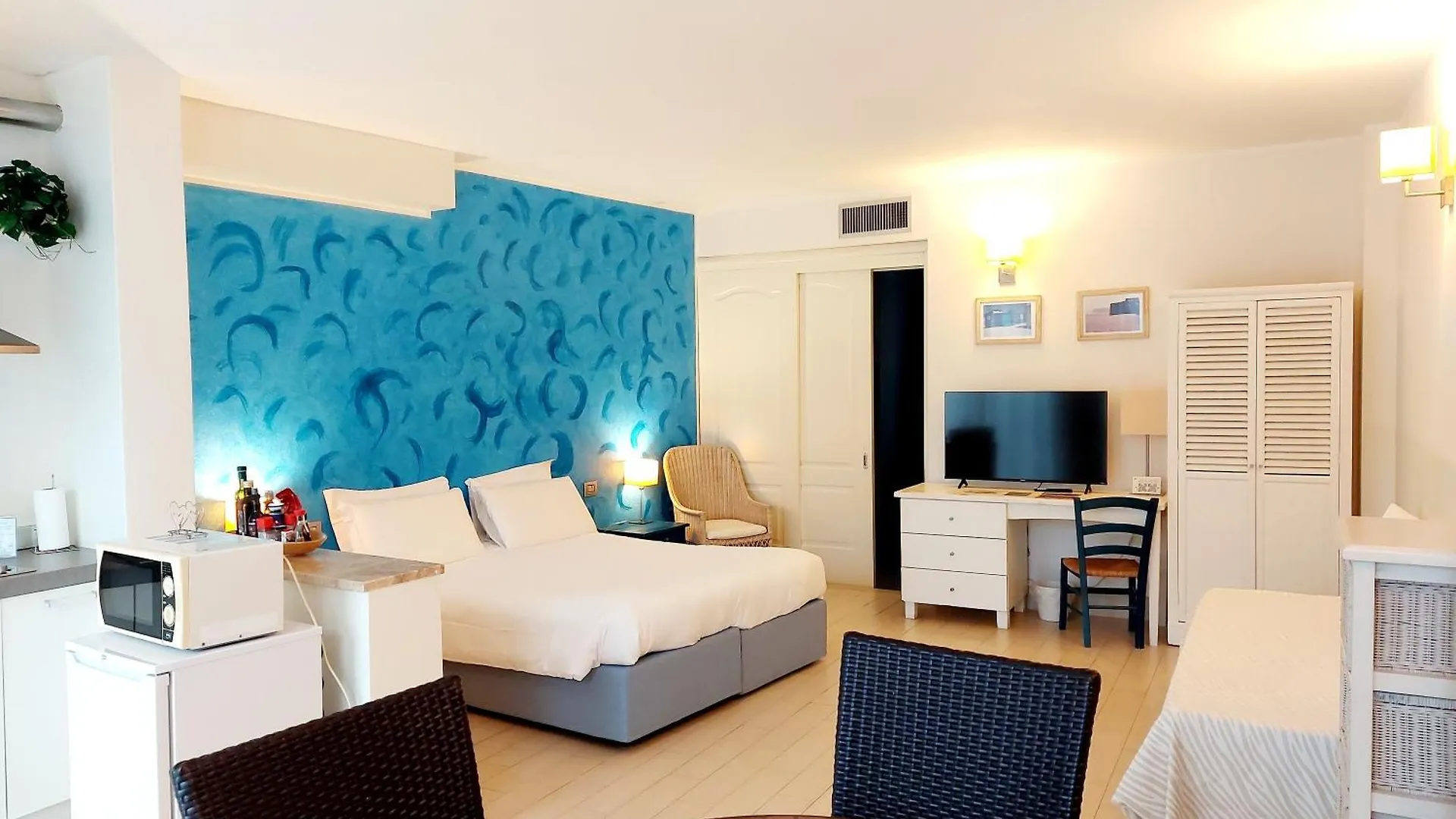 Hotel La Villa Del Mare Cagliari 3*,  Italy