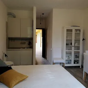 Bianca , Guanzate Italien