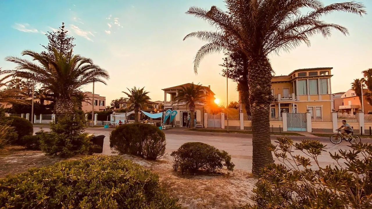 Hotel La Villa Del Mare Cagliari 3*,